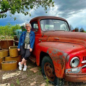 Meet your Posher, Linda